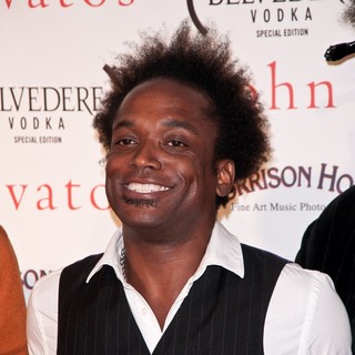 The Roots in Fashion's Night Out - John Varvatos