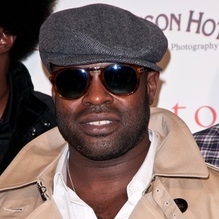 The Roots in Fashion's Night Out - John Varvatos
