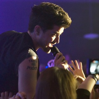 Danny O'Donoghue, The Script in The Script Perform Live