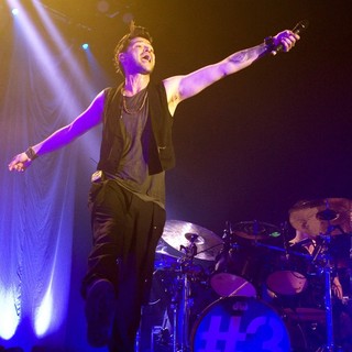Danny O'Donoghue, The Script in The Script Perform Live