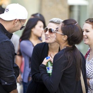 The Situation in Jersey Shore Cast Are Working, The Manager Gets Flustered by The Convoy of Trucks