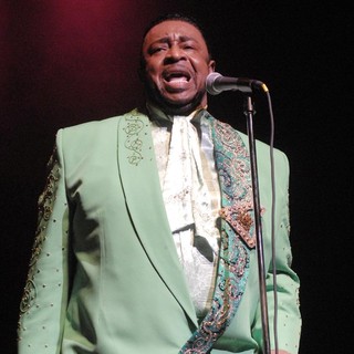 The Temptations in The Temptations Performing Live