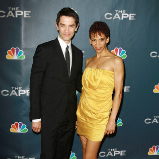 James Frain, Marta Cunningham in Premiere Party for "The Cape"