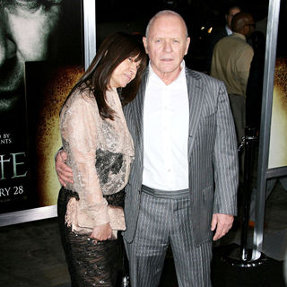 Anthony Hopkins in Los Angeles Premiere of Warner Bros' "The Rite" - the_rite_20_wenn3182492