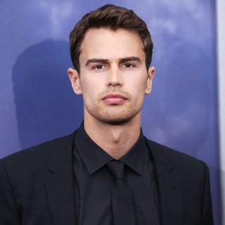 New York Premiere Allegiant - Arrivals