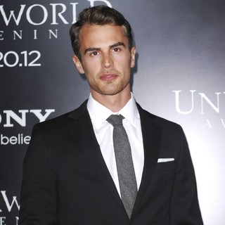 Theo James in Premiere of Screen Gems' Underworld: Awakening - Arrivals
