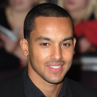 Theo Walcott in The Twilight Saga's Breaking Dawn Part I UK Film Premiere - Arrivals