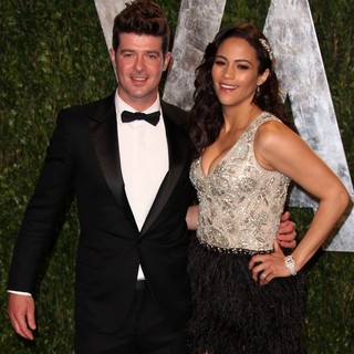 Robin Thicke, Paula Patton in 2012 Vanity Fair Oscar Party - Arrivals