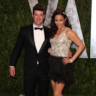 Robin Thicke, Paula Patton in 2012 Vanity Fair Oscar Party - Arrivals