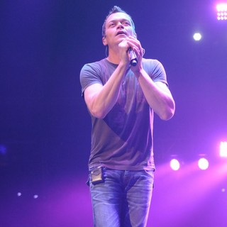 3 Doors Down Perform Live on Stage - three-doors-down-perform-live-on-stage-10