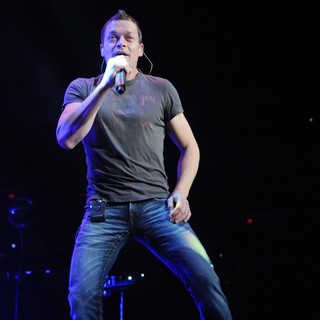 Brad Arnold, 3 Doors Down in 3 Doors Down Perform Live on Stage