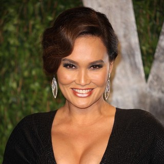 Tia Carrere in 2012 Vanity Fair Oscar Party - Arrivals