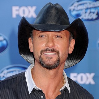 Tim McGraw in The 2011 American Idol Finale