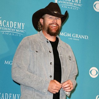 Toby Keith in The 45th Annual Academy of Country Music Awards - Press Room