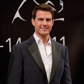 Tom Cruise in 2011 Dubai International Film Festival - Mission: Impossible Ghost Protocol - Red Carpet