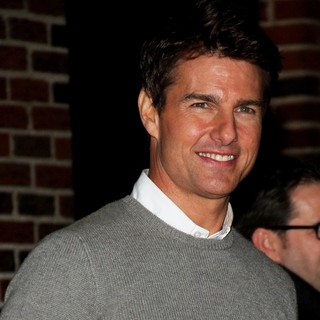 Tom Cruise in The Late Show with David Letterman - Arrivals - tom-cruise-late-show-with-david-letterman-04