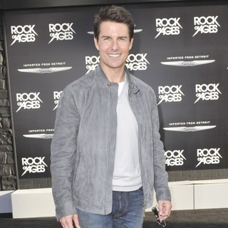Tom Cruise in Premiere of Warner Bros. Pictures Rock of Ages - Arrivals