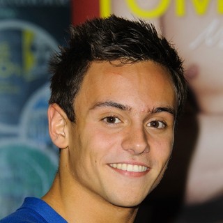 Tom Daley in Tom Daley Signs Copies of His Autobiography My Story