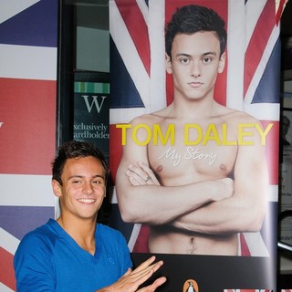 Tom Daley in Tom Daley Signs Copies of His Autobiography My Story