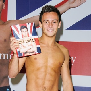 Tom Daley in Tom Daley Signs Copies of His Autobiography My Story