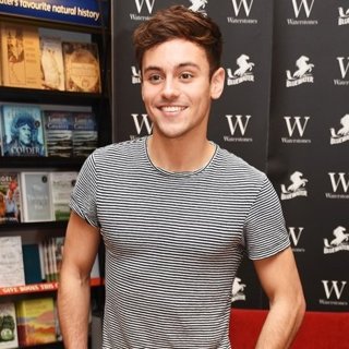 Tom Daley-Tom Daley Signs Copies of His Book Tom's Daily Plan