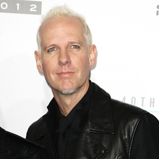 Tom Dumont, No Doubt in The 40th Anniversary American Music Awards - Arrivals
