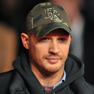 Tom Hardy in Jack Reacher UK Film Premiere - Arrivals - tom-hardy-uk-premiere-jack-reacher-01