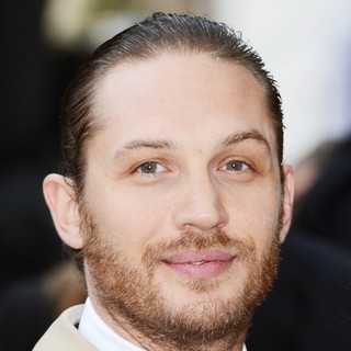 Tom Hardy in The European Premiere of The Dark Knight Rises - Arrivals - tom-hardy-uk-premiere-the-dark-knight-rises-01