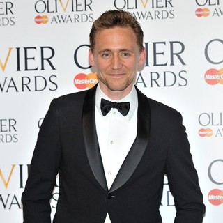 Tom Hiddleston in The Olivier Awards 2013 - Press Room - tom-hiddleston-olivier-awards-2013-press-room-02