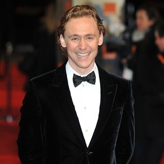 Tom Hiddleston in Orange British Academy Film Awards 2012 - Arrivals