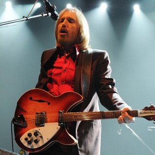 Tom Petty, Tom Petty & the Heartbreakers in Tom Petty and the Heartbreakers Performing