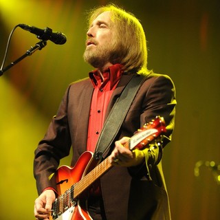 Tom Petty, Tom Petty & the Heartbreakers in Tom Petty and the Heartbreakers Performing