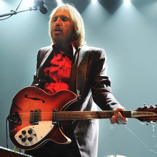 Tom Petty and the Heartbreakers Performing - tom-petty-the-heartbreakers-performing-11