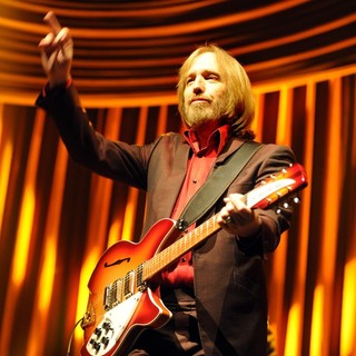 Tom Petty and the Heartbreakers Performing - tom-petty-the-heartbreakers-performing-12