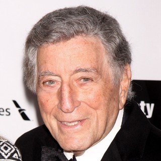 Tony Bennett in 40th Anniversary Chaplin Award Gala Honoring Barbra Streisand