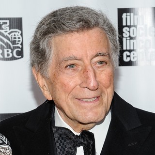 Tony Bennett in 40th Anniversary Chaplin Award Gala Honoring Barbra Streisand