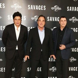 Benicio Del Toro, Oliver Stone, John Travolta in Savages Photocall