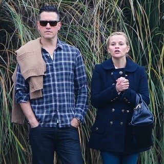 Jim Toth, Reese Witherspoon in Reese Witherspoon Watches Son Deacon's Soccer Game