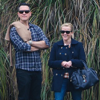 Jim Toth, Reese Witherspoon in Reese Witherspoon Watches Son Deacon's Soccer Game