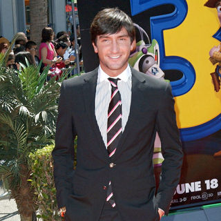 Evan Lysacek in Los Angeles Premiere of Walt Disney Pictures 'Toy Story 3' - Arrivals