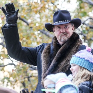 Trace Adkins in 86th Annual Macy's Thanksgiving Day Parade