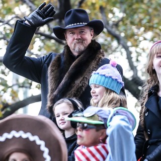 Trace Adkins in 86th Annual Macy's Thanksgiving Day Parade