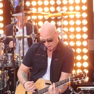 Jimmy Stafford, Train in Train Performing Live During The Today Show Summer Concert Series