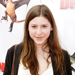 Eden Sher in Los Angeles Premiere of 'How to Train Your Dragon'