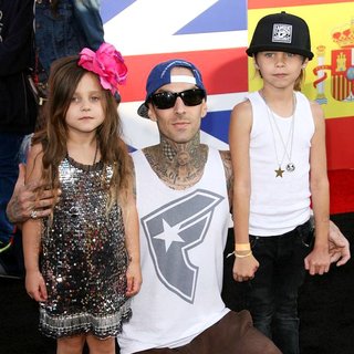 Travis Barker in The Los Angeles Premiere of Cars 2 - Arrivals