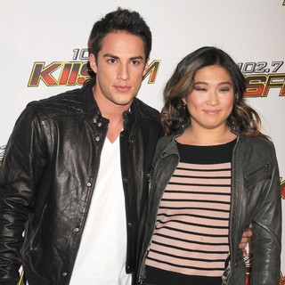 Michael Trevino, Jenna Ushkowitz in 102.7 KIIS FM's Jingle Ball 2011 - Arrivals