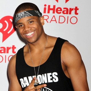 2012 iHeartRadio Music Festival - Day 2 - Arrivals