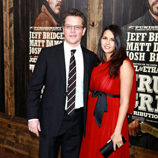Matt Damon, Luciana Barroso in New York Premiere of 'True Grit'