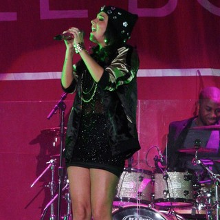Tulisa in Tulisa Performing Live in Concert as Her UK Tour Start Here Supporting Ne-Yo