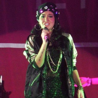 Tulisa Performing Live in Concert as Her UK Tour Start Here Supporting Ne-Yo - tulisa-performing-live-09